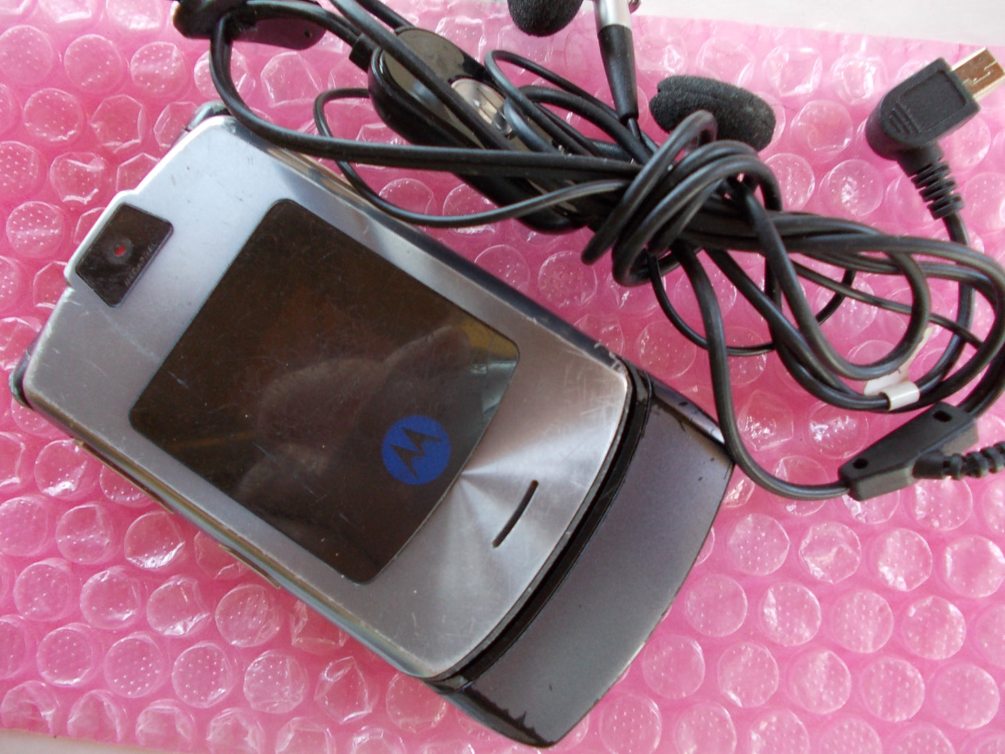 MOTOROLA RAZ V3 FOTOCAMERA BLUETOOTH