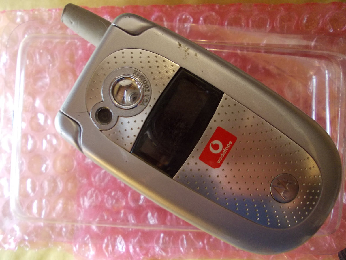 Cellulare telefono MOTOROLA V550