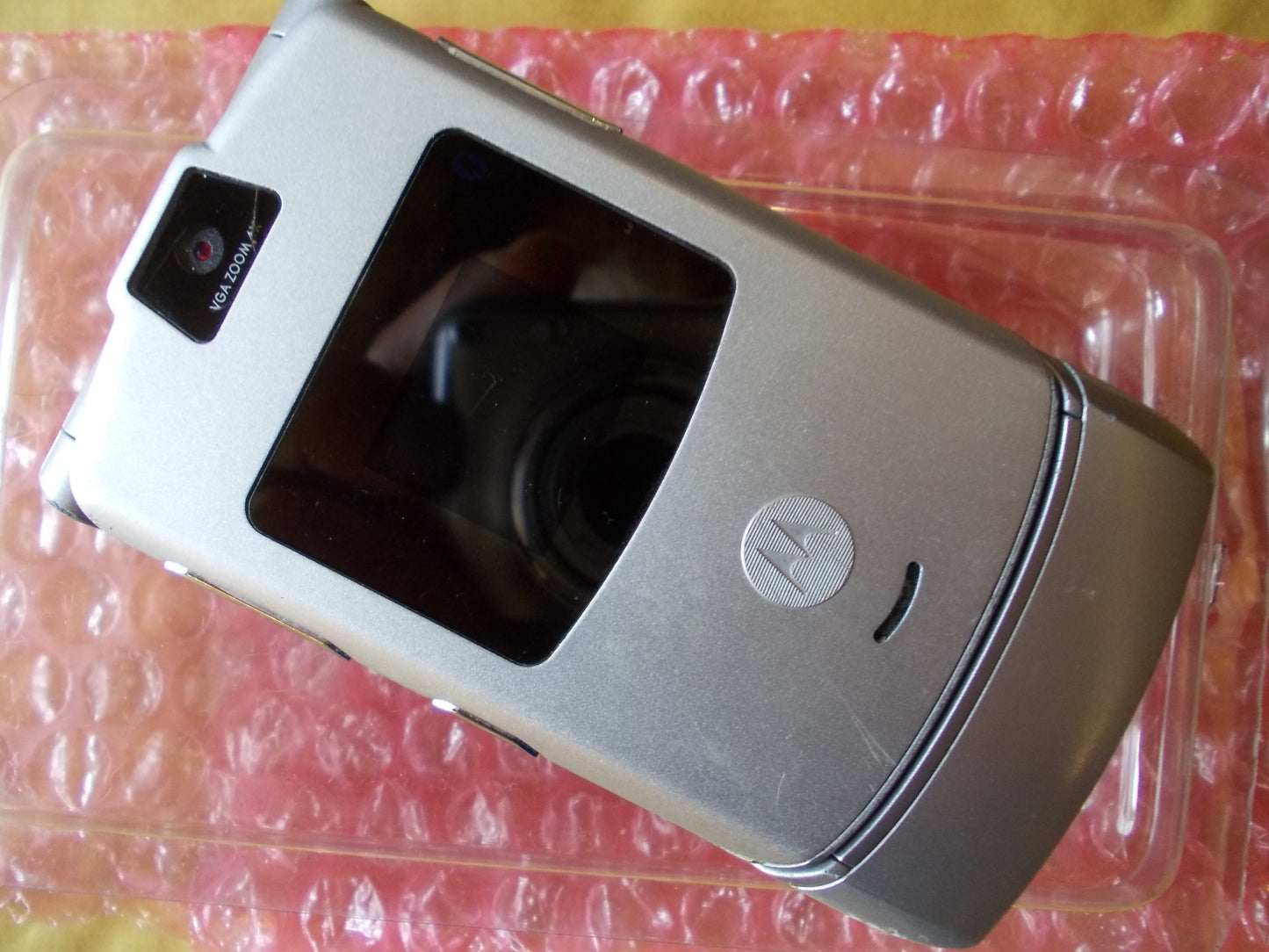 MOTOROLA RAZ V3 FOTOCAMERA BLUETOOTH