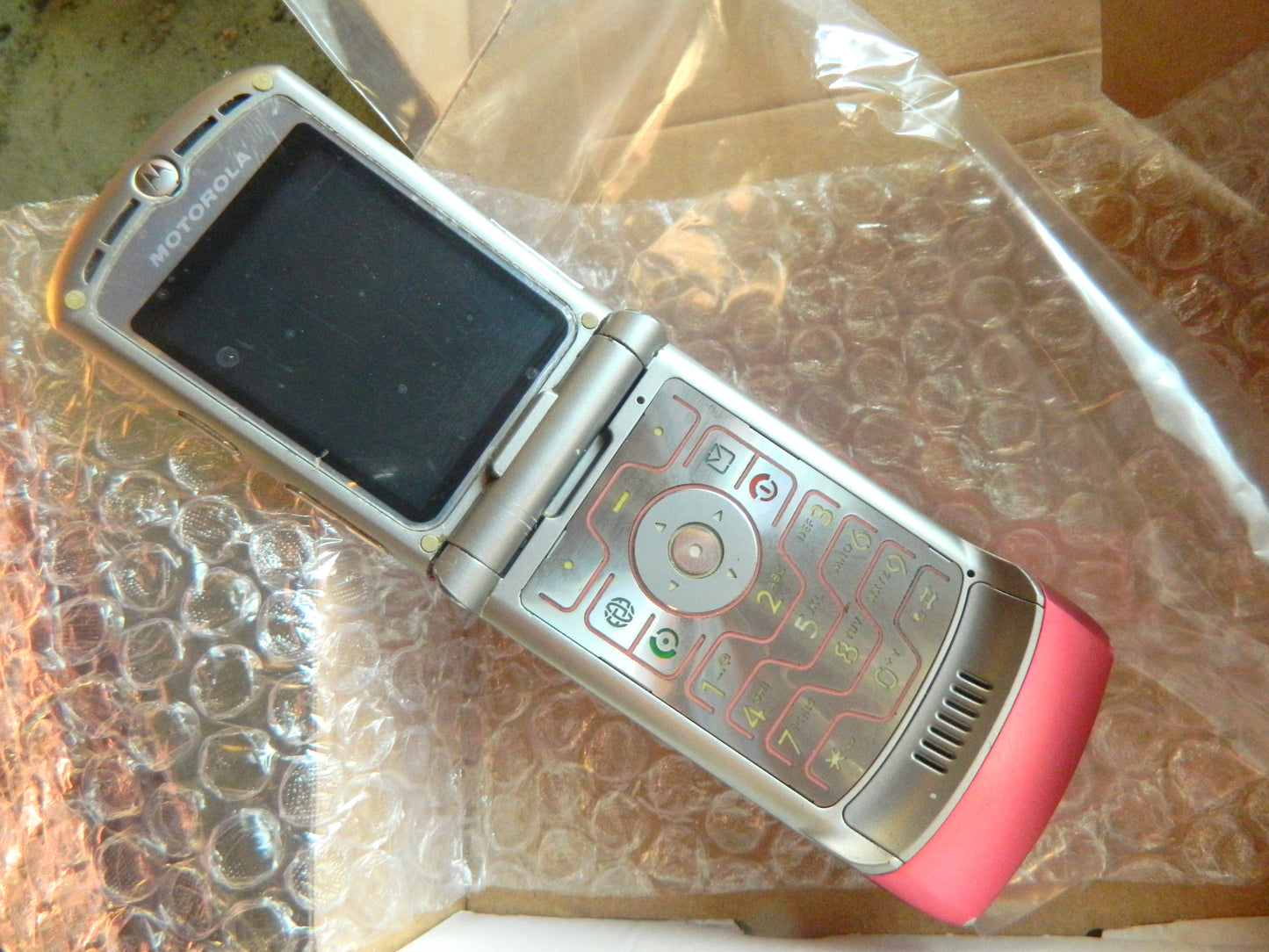 MOTOROLA RAZR V3 ROHS ROSE APPAREIL PHOTO BLUETOOTH