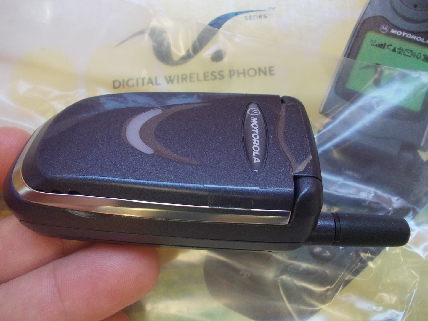 Motorola v51 new