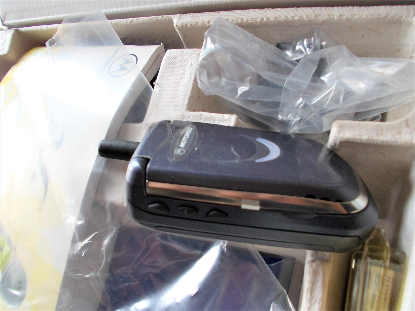 Motorola v51 new