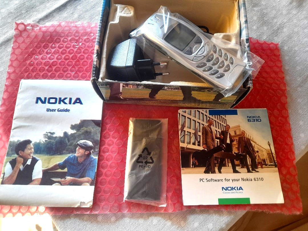 Nokia 6310i nuovo originale.