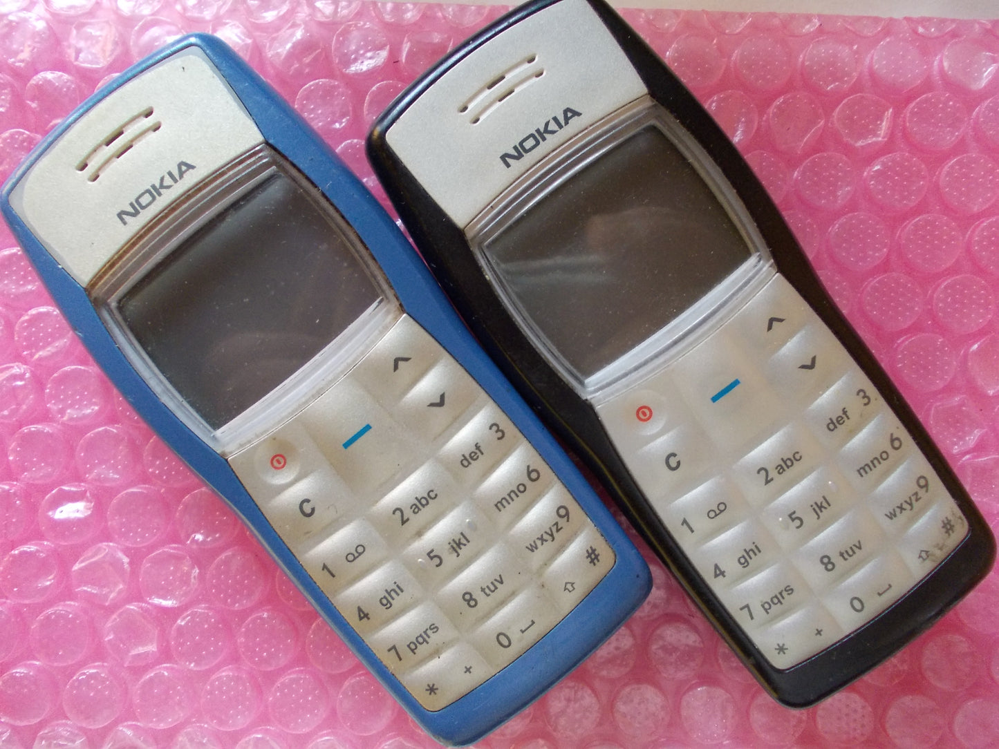 TELÉFONO CELULAR Nokia 1100
